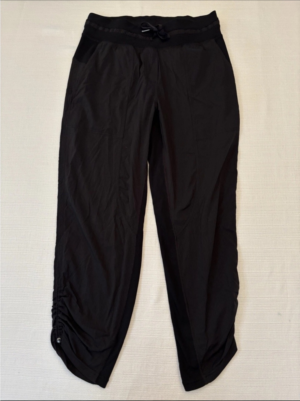 Lululemon Dance Studio Joggers Womens SZ 6 Black Drawstring Ankle Cropped